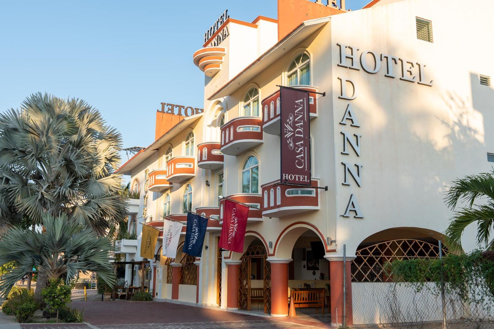 ホテル Casa Danna Huatulco サンタ・クルス・ウアトゥルコ エクステリア 写真